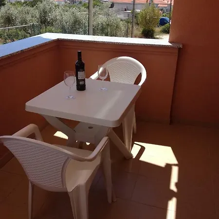 Lucija Appartement *