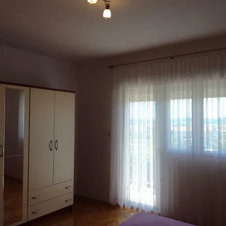 Appartement Lucija *