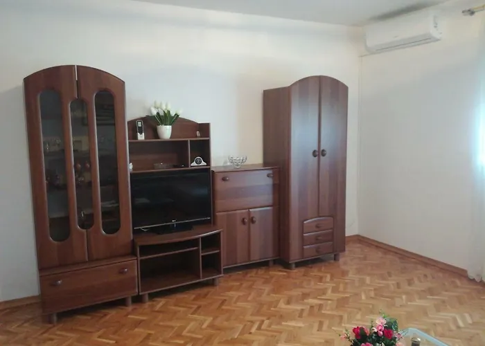 Lucija Апартаменты *