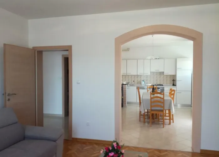 Apartman Lucija